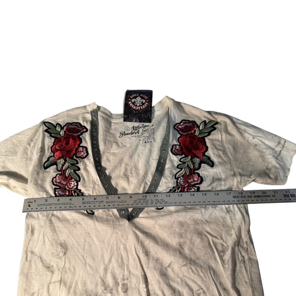 NWT AFFLICTION Rose Vine V Cut T Shirt - Picture 7 of 9